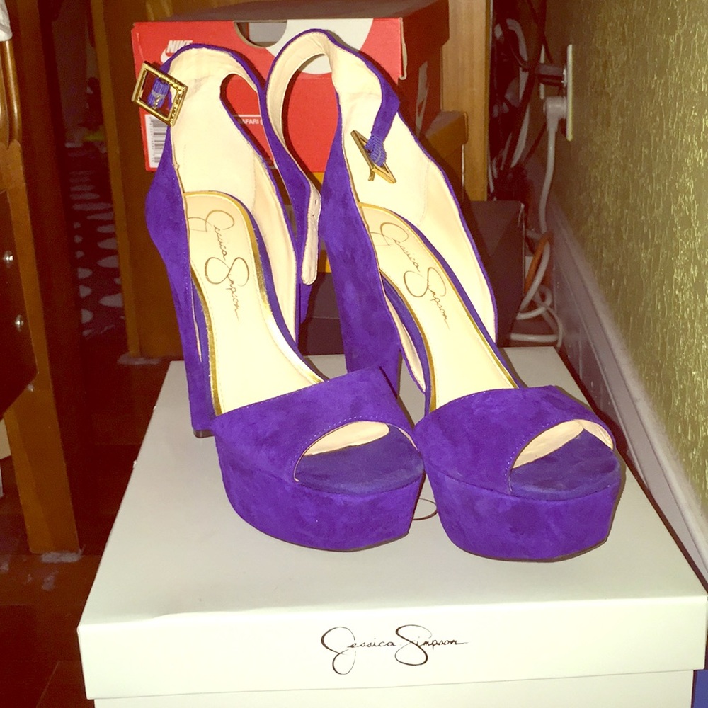Brand new Platform sandals